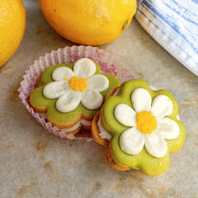 Lemon Poppyseed Flower